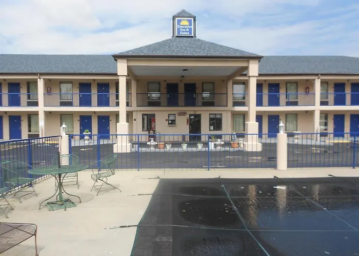 Executive Inn & Suites - Covington