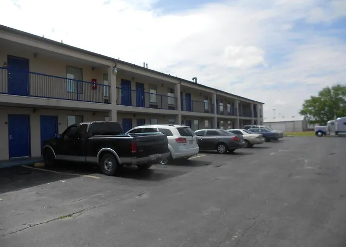 Executive Inn & Suites - Covington