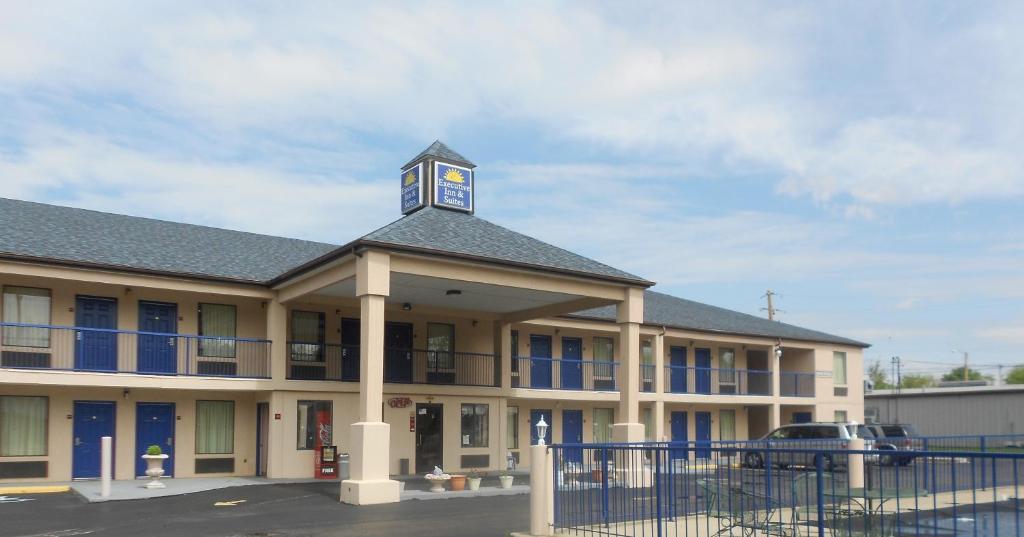 Executive & - Motel Covington